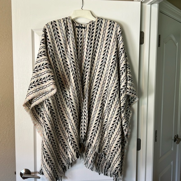 Iris Chevron stripped Kaftan from Anthropologie one size - Picture 4 of 7